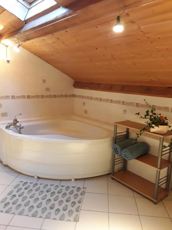 Les Hirondelles Chambres D'Hotes Serres  Eksteriør billede